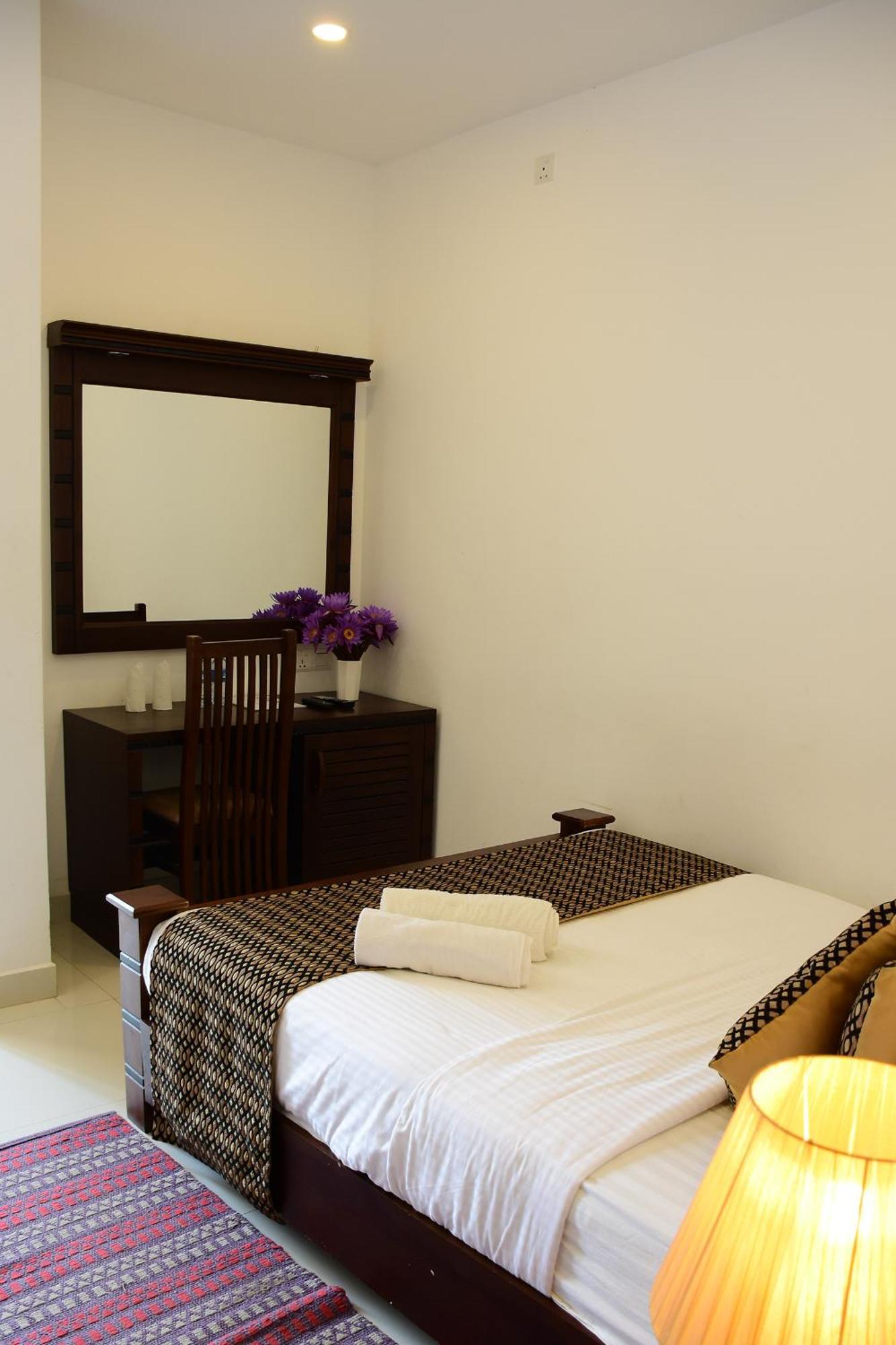 Hotel Bamiyan Kandy Exteriör bild