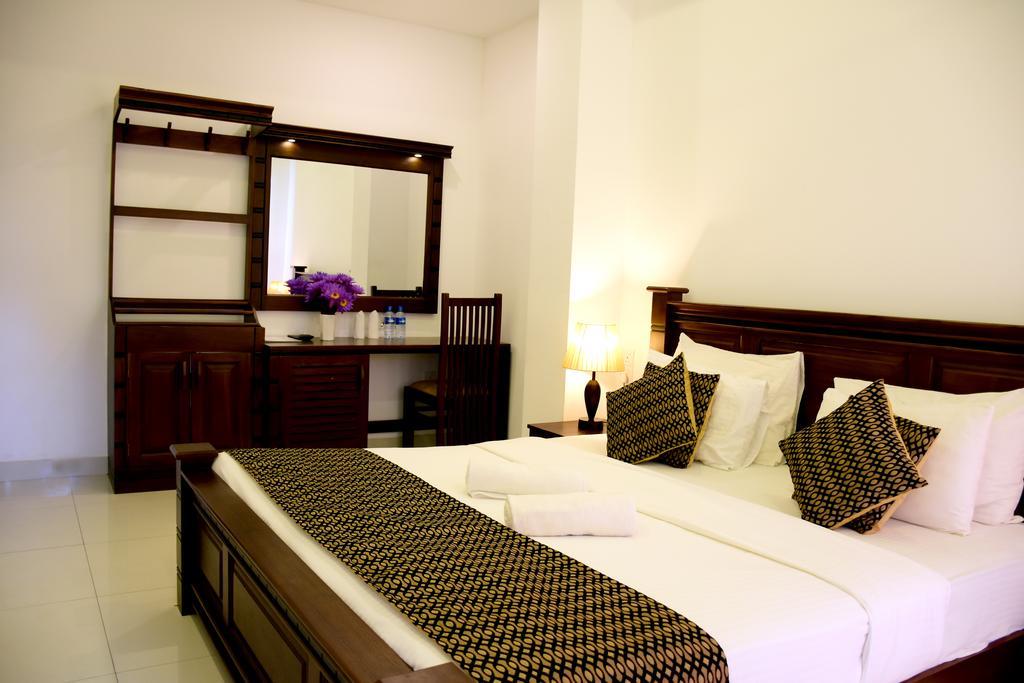 Hotel Bamiyan Kandy Exteriör bild
