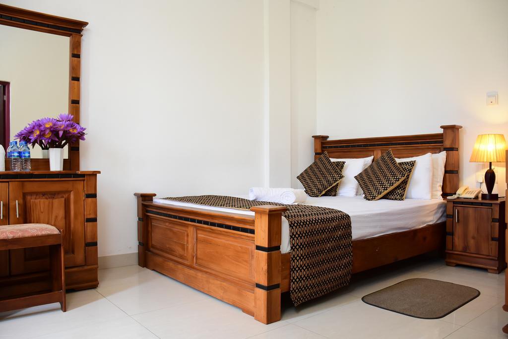 Hotel Bamiyan Kandy Exteriör bild
